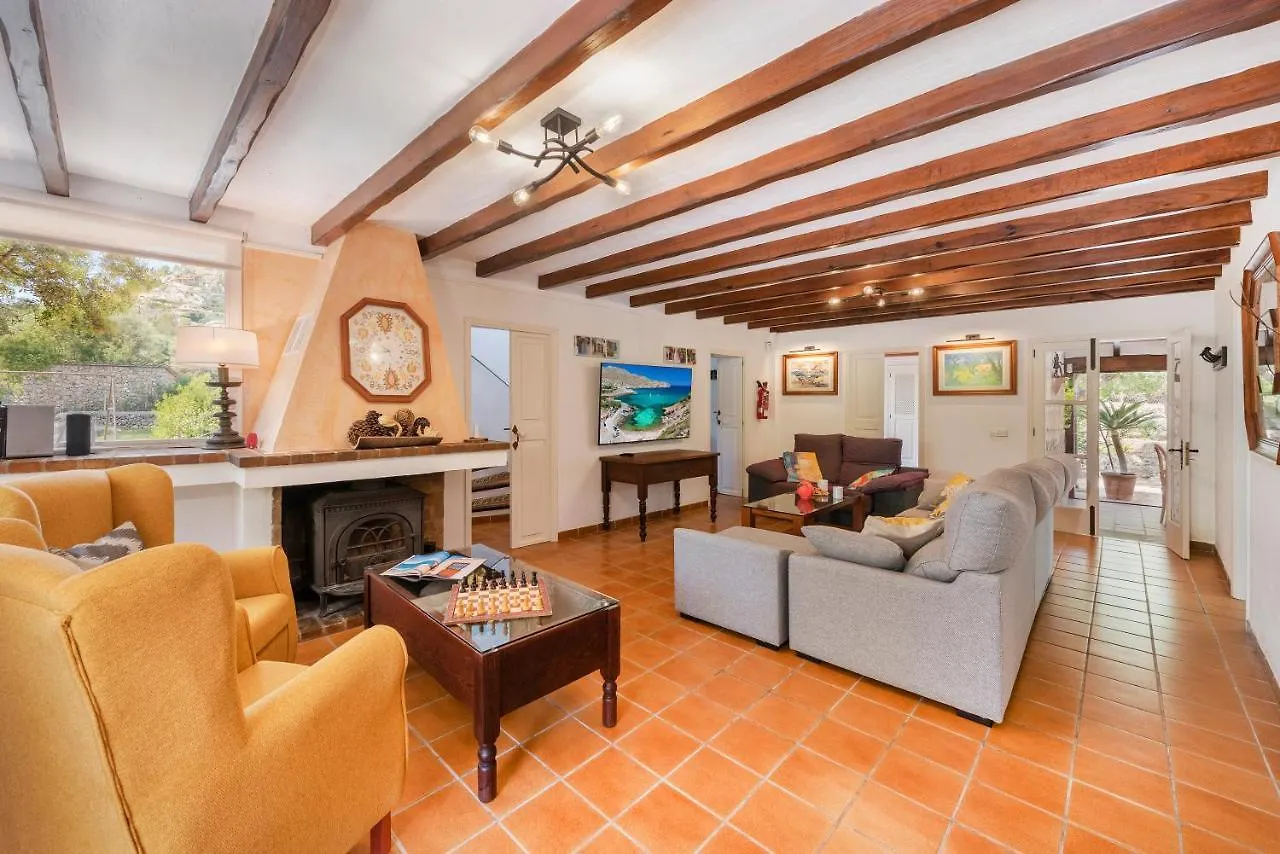 Holiday Villa Cuarterades Pollensa - Js Properties  Pollenca